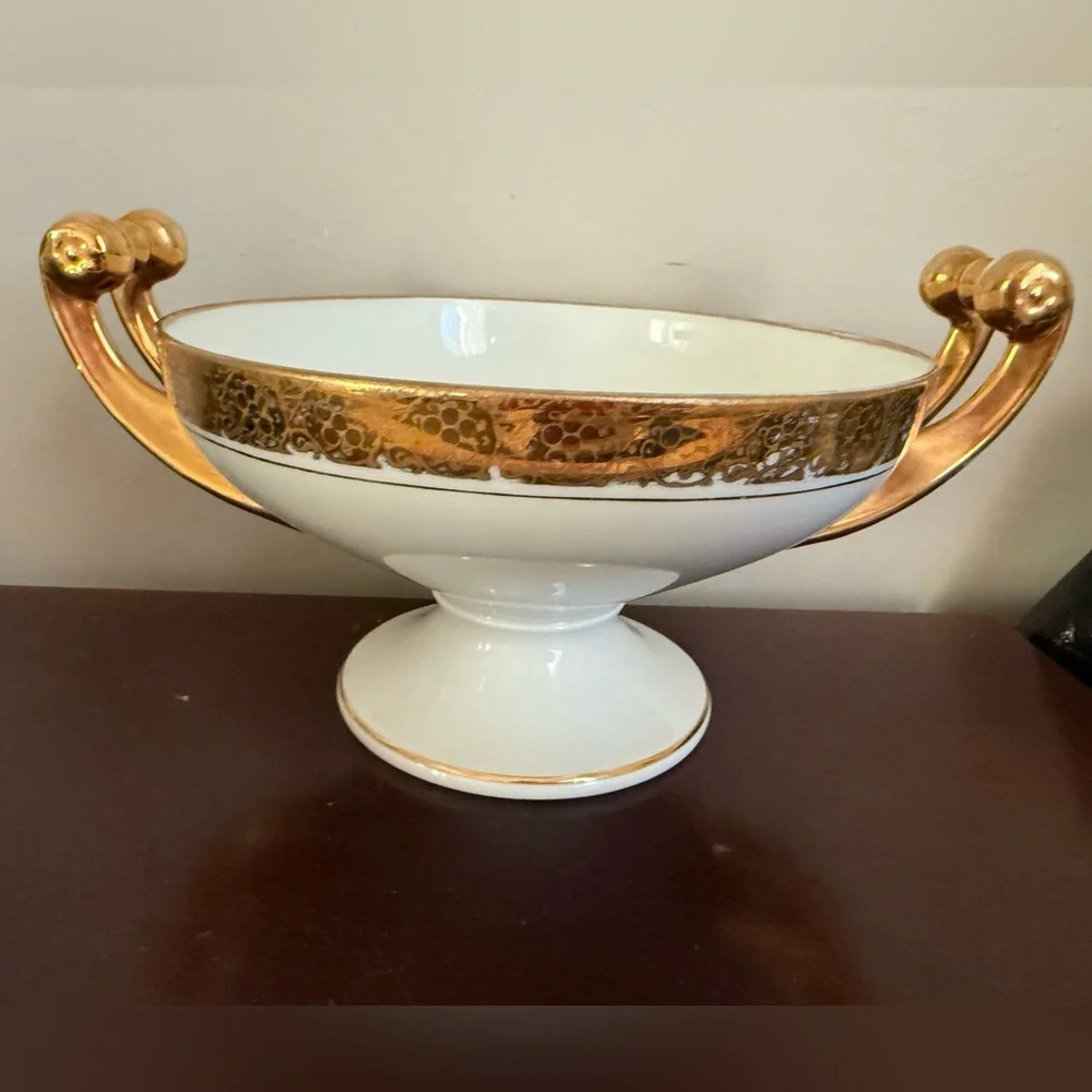 Vtg Hutschenreuther‎ Gelb Bavaria Germany 10” Serving Dish White & Gold Pedestal